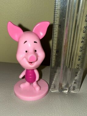 Piglet bobblehead collectible Figure from Kelloggs 2003